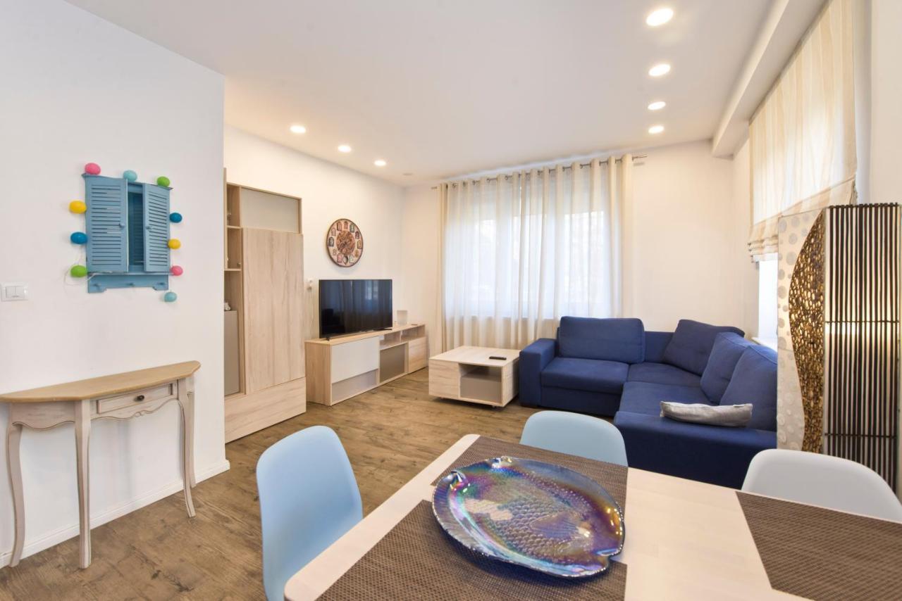 Kawalerka Refektarska Krr Apartment กดัญสก์ ภายนอก รูปภาพ